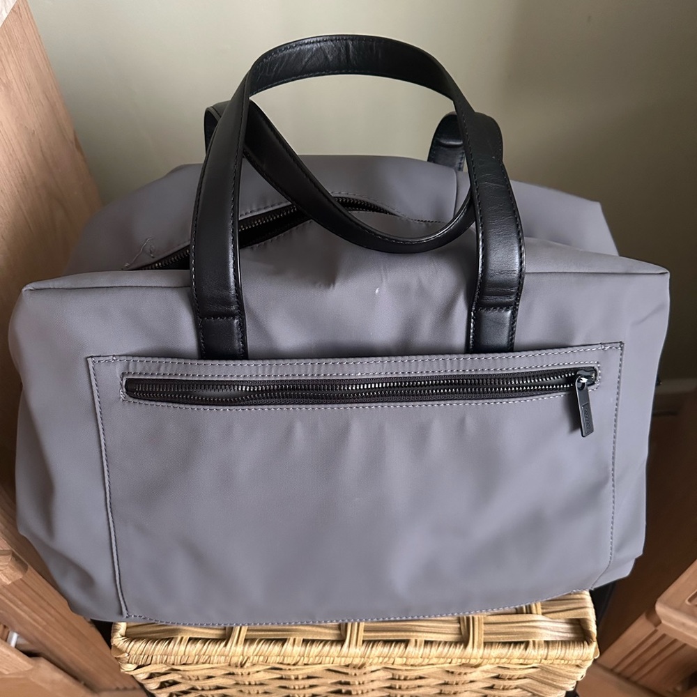 Away The Everywhere Bag (Original) in
Asphalt